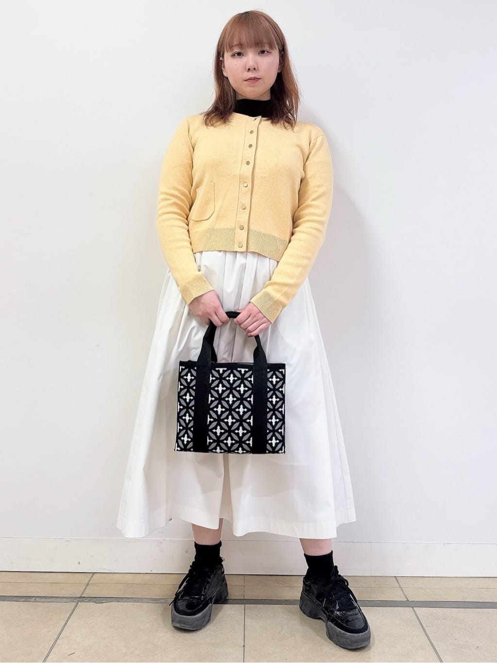 なかもとあきさんの「DRESSTERIOR｜【ウォッシャブル/撥水素材】Ａライン ショートモッズコート」を使ったコーディネート