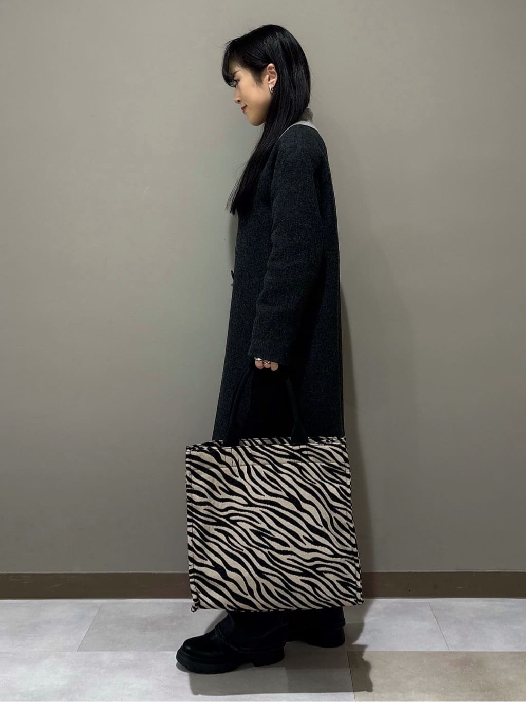 KEIKOさんの「INDIVI｜【軽量／ウール混】ライトフォルム ロングコート」を使ったコーディネート