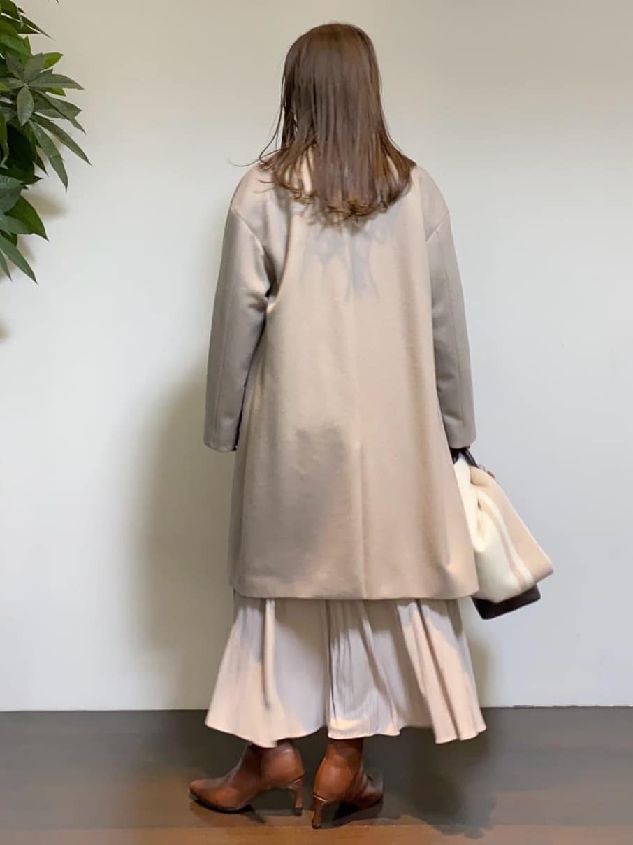 tomoさんの「UNTITLED｜【日本製／通勤／フォーマル】カシミヤ混ノーカラーコート」を使ったコーディネート