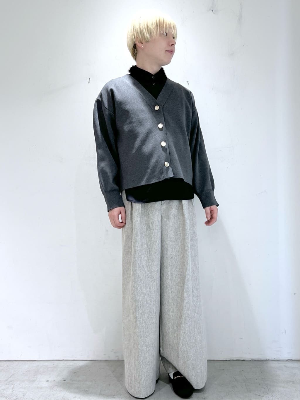 JINさんの「OPAQUE.CLIP｜襟チュールシャツ【洗濯機OK】」を使ったコーディネート