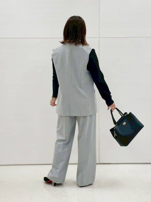 KIORIさんの「SHOO･LA･RUE｜【セットアップ可/S-LL/洗濯機可】サッと羽織ってこなれ見え ダブルブレストジレ」を使ったコーディネート