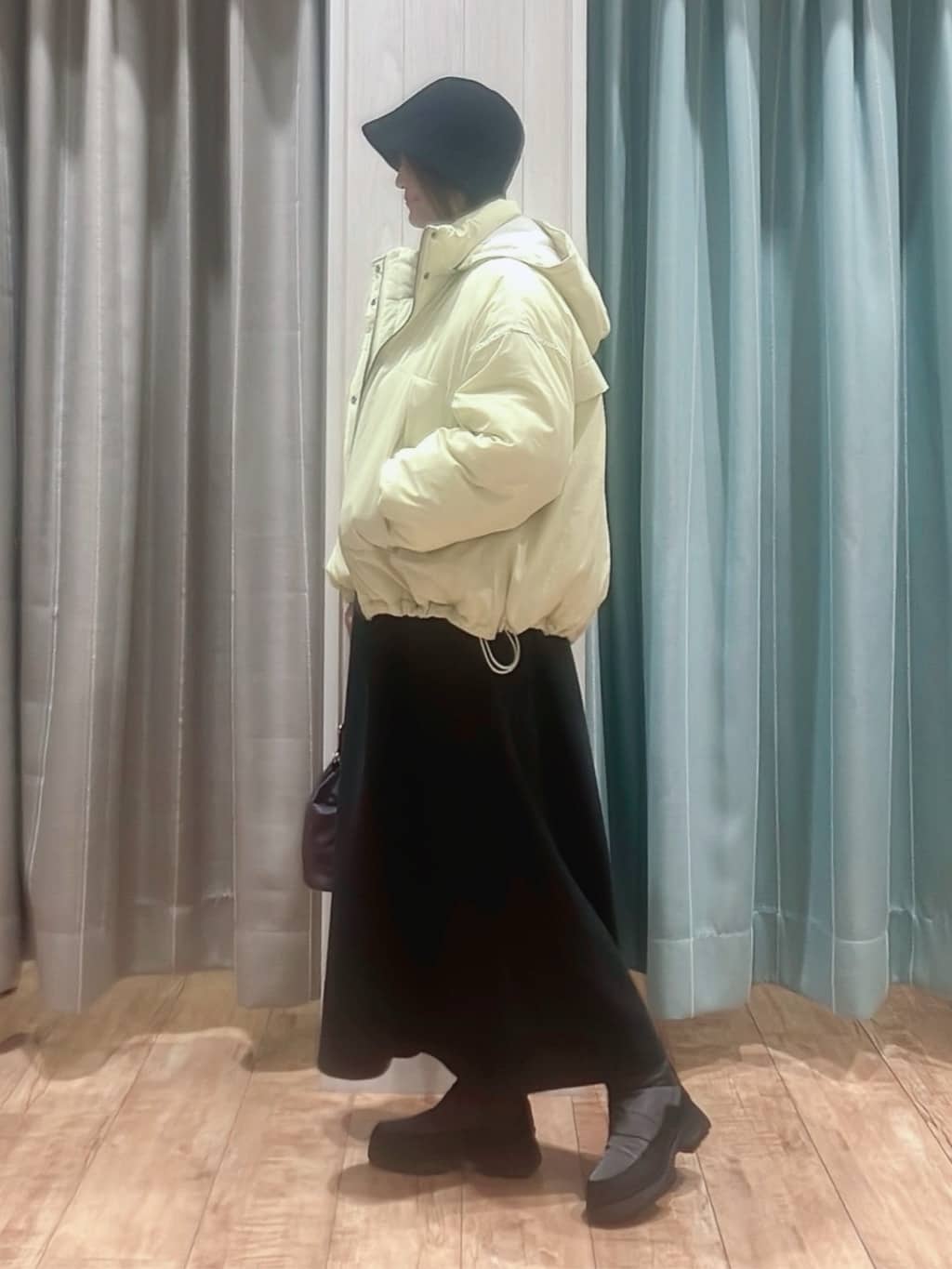 aaamiさんの「SHOO･LA･RUE｜【撥水/あったか】たっぷり着られる 中綿モンスターショートコート」を使ったコーディネート