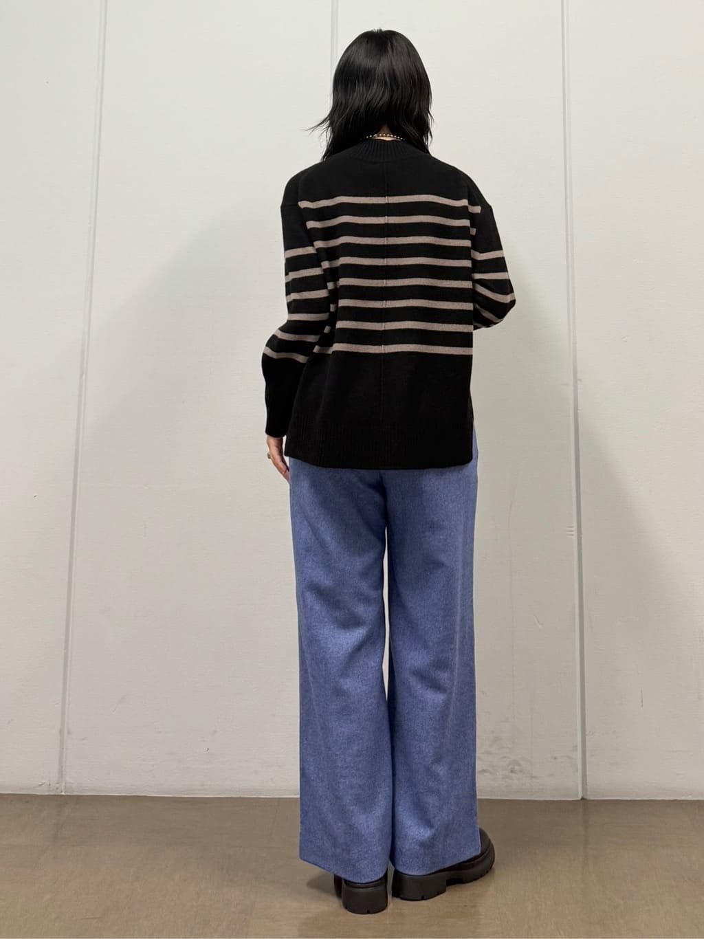 mizukiさんの「INDIVI｜【名品／撥水／抗菌防臭】ロング丈リサイクルダウンコート」を使ったコーディネート