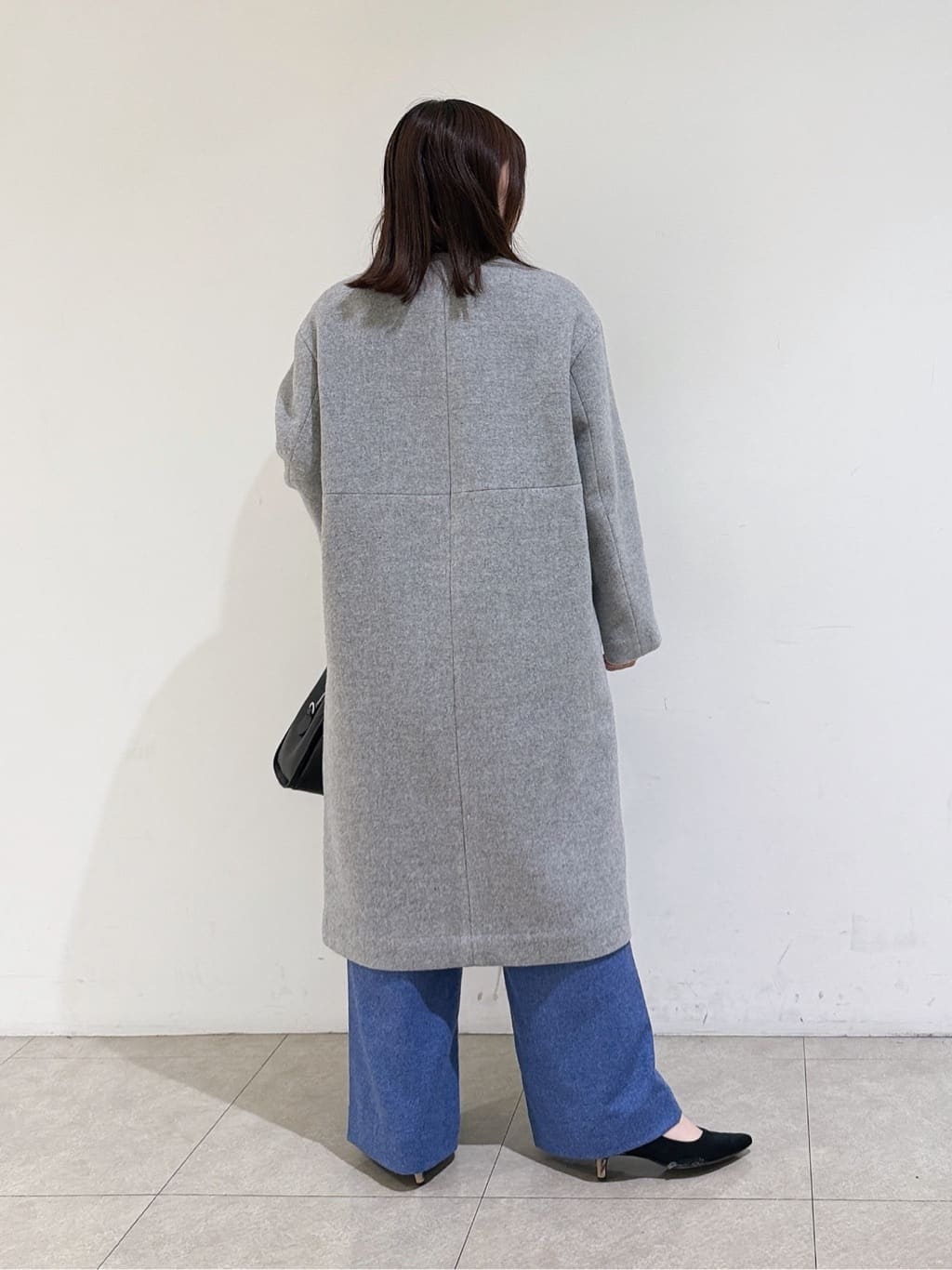 emikaさんの「INDIVI｜【軽量／ウール混】ライトフォルム ロングコート」を使ったコーディネート