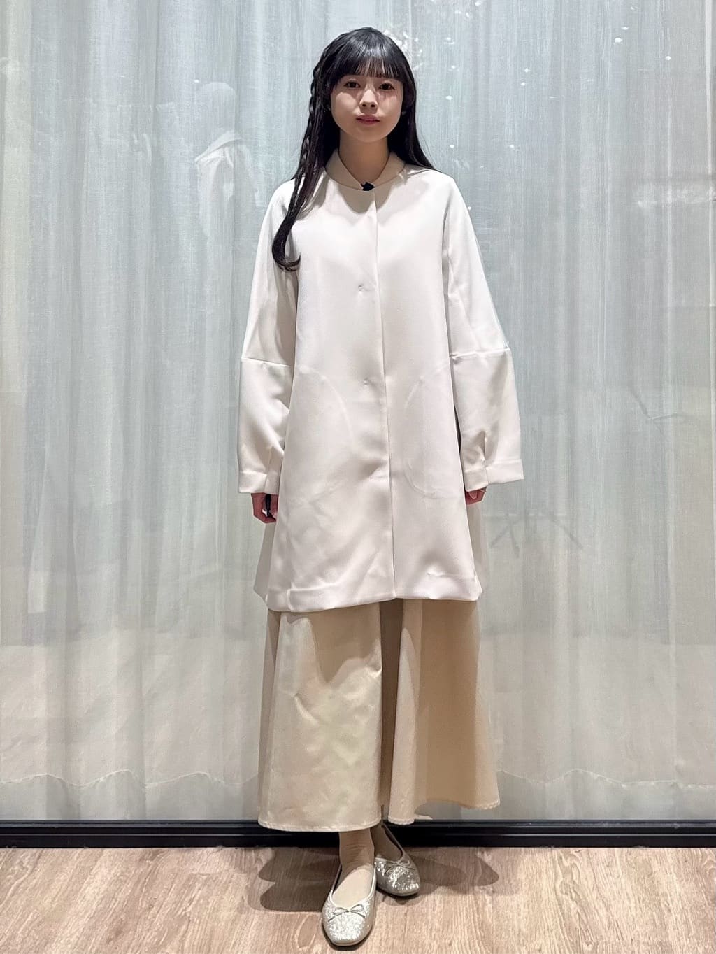ぞうげさんの「OPAQUE.CLIP｜フォルムスリーブミドルコート【洗濯機OK】」を使ったコーディネート