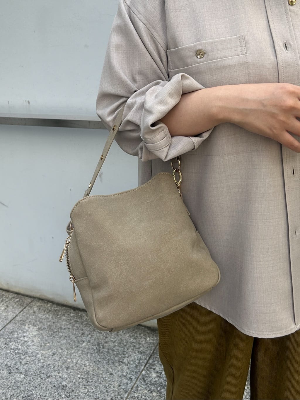 ちびゆきさんの「grove｜【カセット服/選べる着丈】洗濯機で洗えるオーバーシャツ」を使ったコーディネート