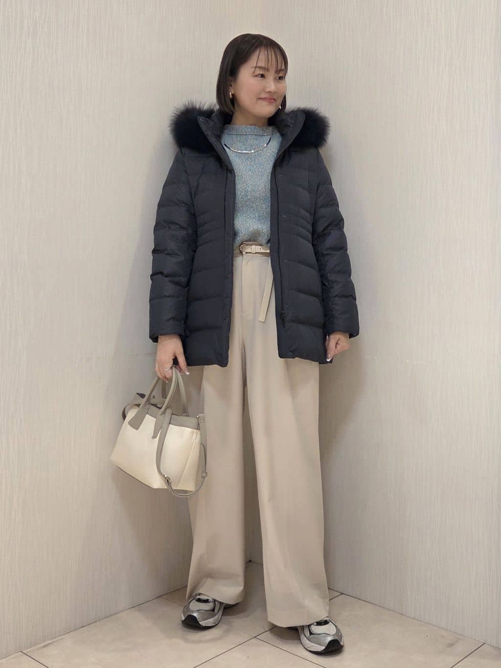 naokoさんの「UNTITLED｜【はっ水機能/フード取り外し可】ミディダウンコート」を使ったコーディネート