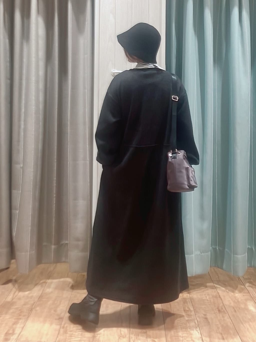 aaamiさんの「SHOO･LA･RUE｜【撥水/あったか】たっぷり着られる 中綿モンスターショートコート」を使ったコーディネート