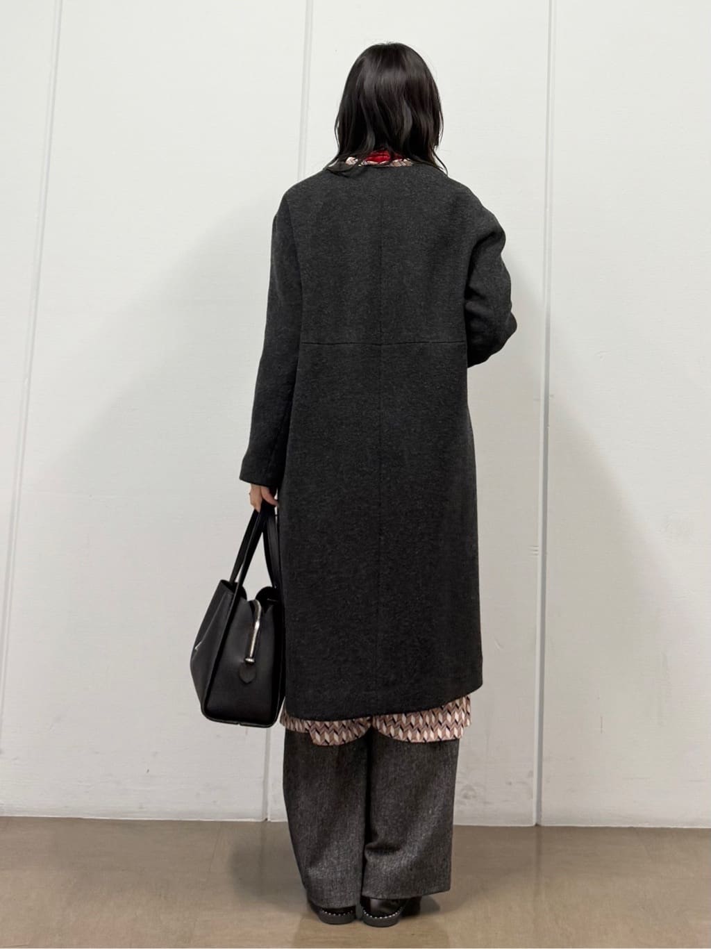 mizukiさんの「INDIVI｜【軽量／ウール混】ライトフォルム ロングコート」を使ったコーディネート