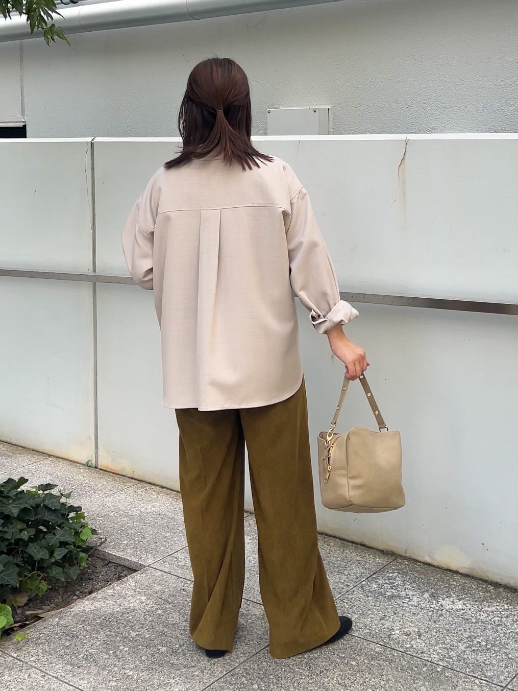 ちびゆきさんの「grove｜【カセット服/選べる着丈】洗濯機で洗えるオーバーシャツ」を使ったコーディネート