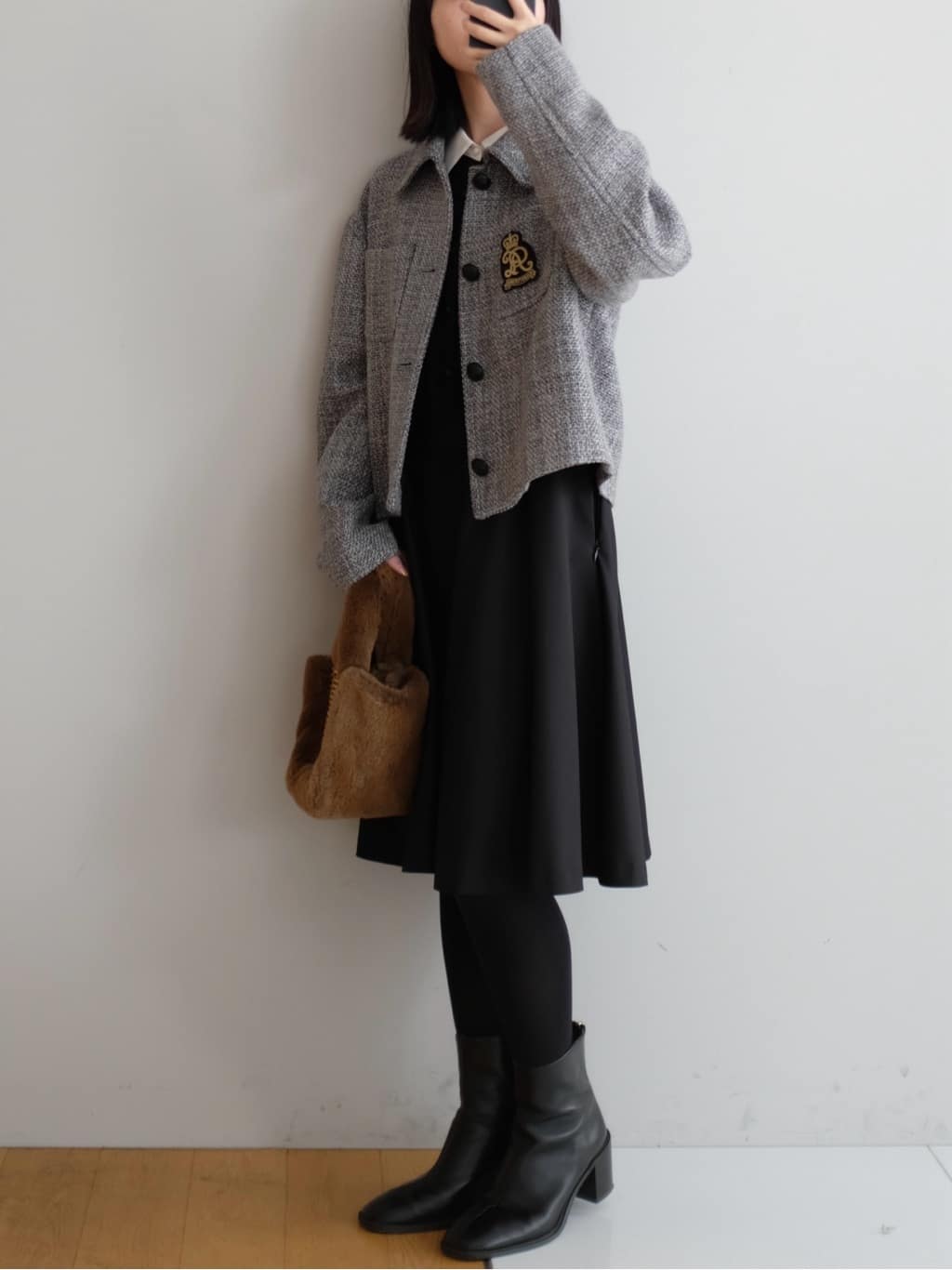 Kishimotoさんの「DRESSTERIOR｜◆エンブレムショートブルゾン」を使ったコーディネート