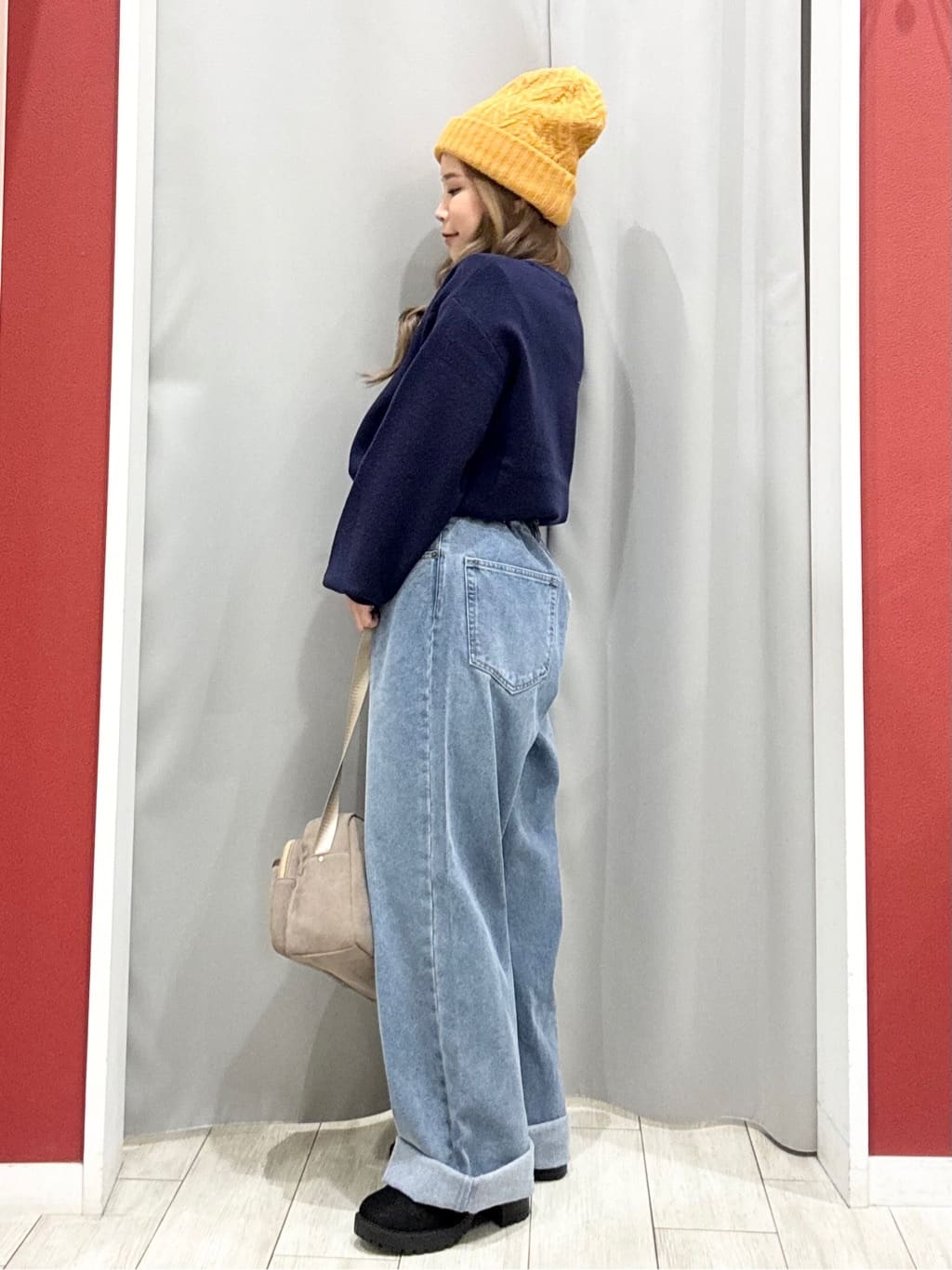 shioさんの「SHOO･LA･RUE｜【撥水/あったか】たっぷり着られる 中綿モンスターショートコート」を使ったコーディネート