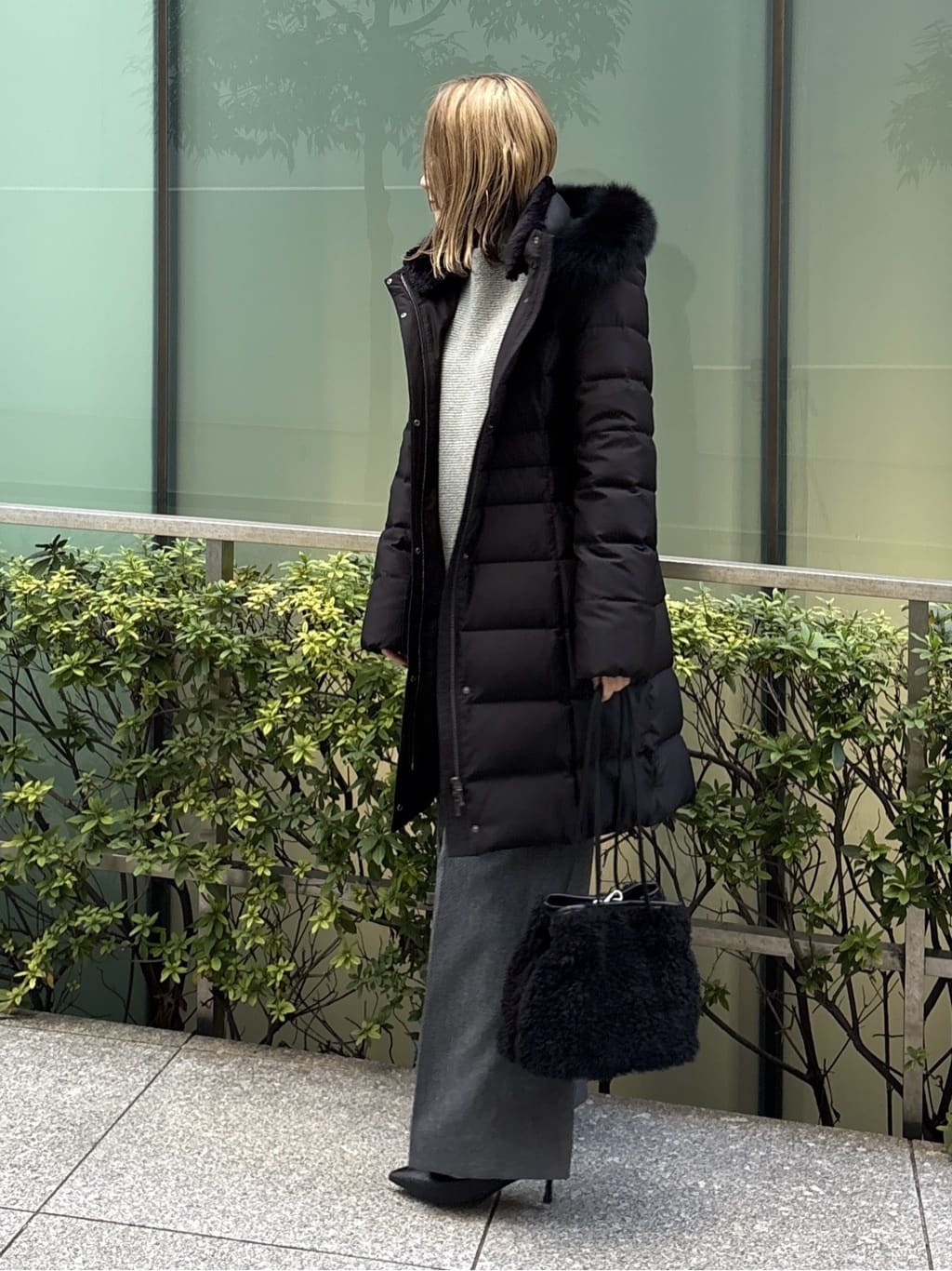 kotakiさんの「INDIVI｜【名品／撥水／抗菌防臭】ロング丈リサイクルダウンコート」を使ったコーディネート