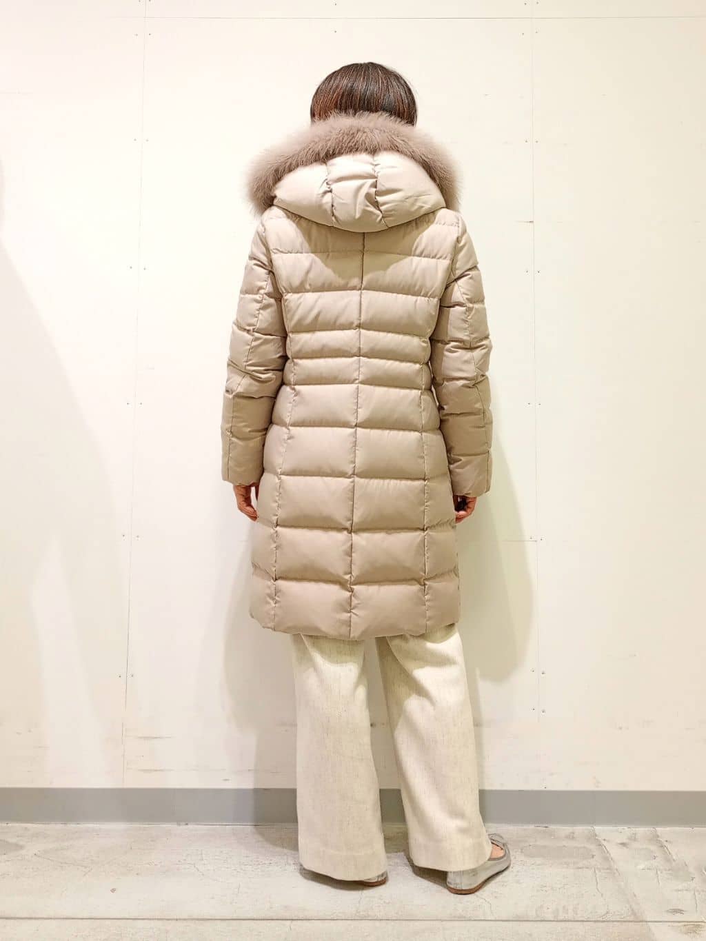 Kさんの「INDIVI｜【名品／撥水／抗菌防臭】ロング丈リサイクルダウンコート」を使ったコーディネート