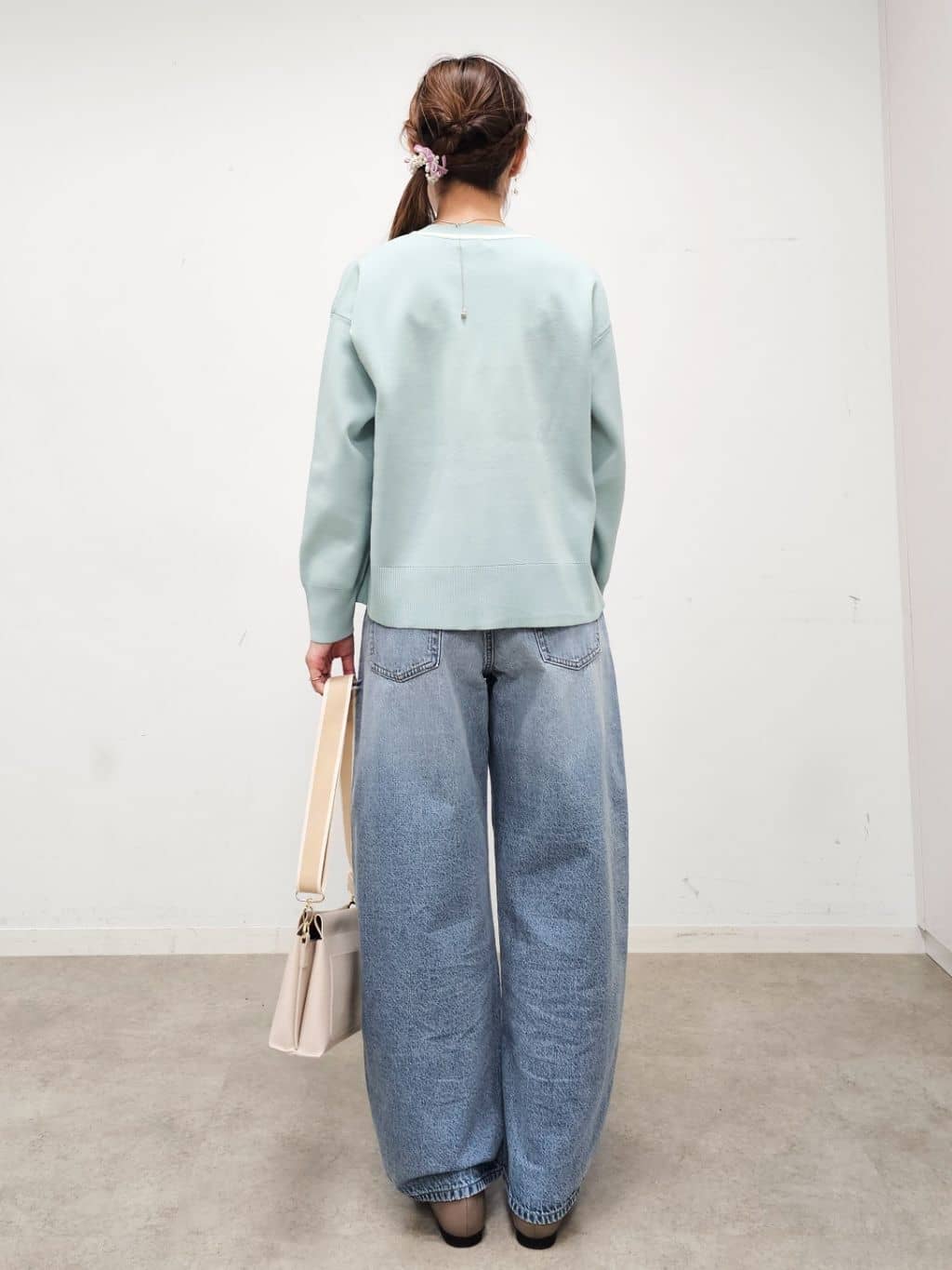 ゆゆさんの「SHOO･LA･RUE｜【洗濯機可/S-LL】軽やかなパイピングがポイント スウェットライクニット」を使ったコーディネート
