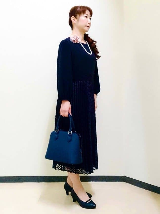 花さんの「Reflect｜【SS-4Lサイズ】シフォン&times;幾何柄レースプリーツワンピース」を使ったコーディネート