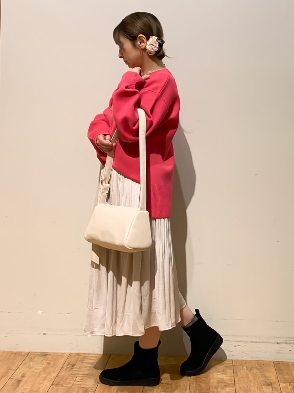 MEGさんの「SHOO･LA･RUE｜【S-LL/洗濯機可/体型カバー】大人世代も取り入れやすい スウェットライクニット」を使ったコーディネート