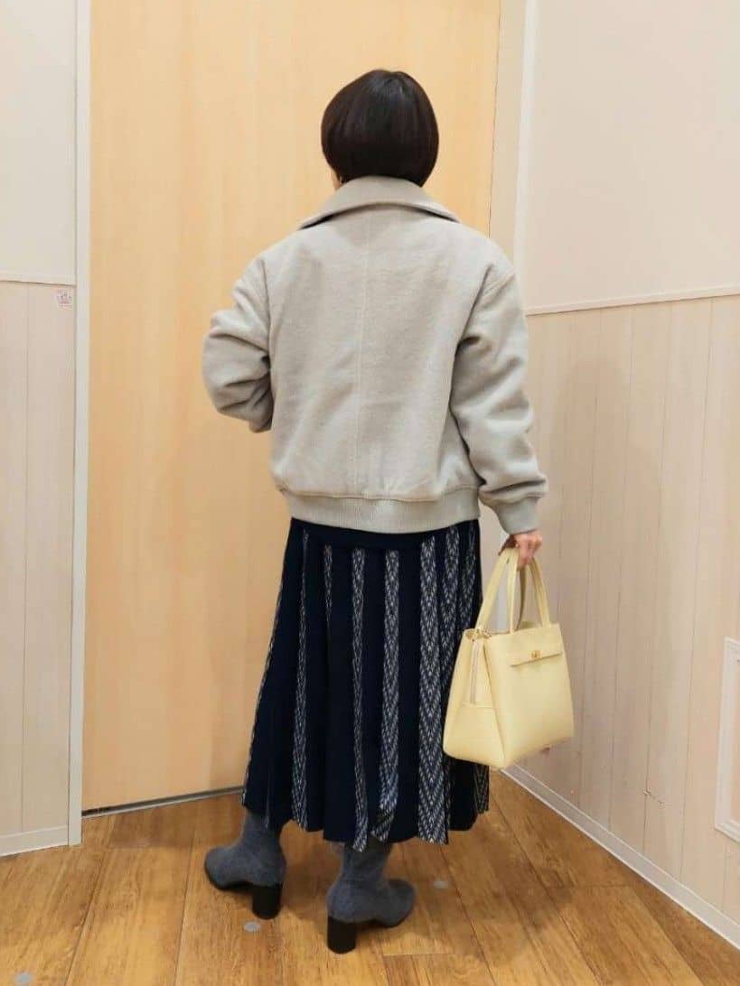 Kさんの「SHOO･LA･RUE｜【洗濯機可/セットアップ可/インせず着られる】もちもち裾ラウンドニット」を使ったコーディネート