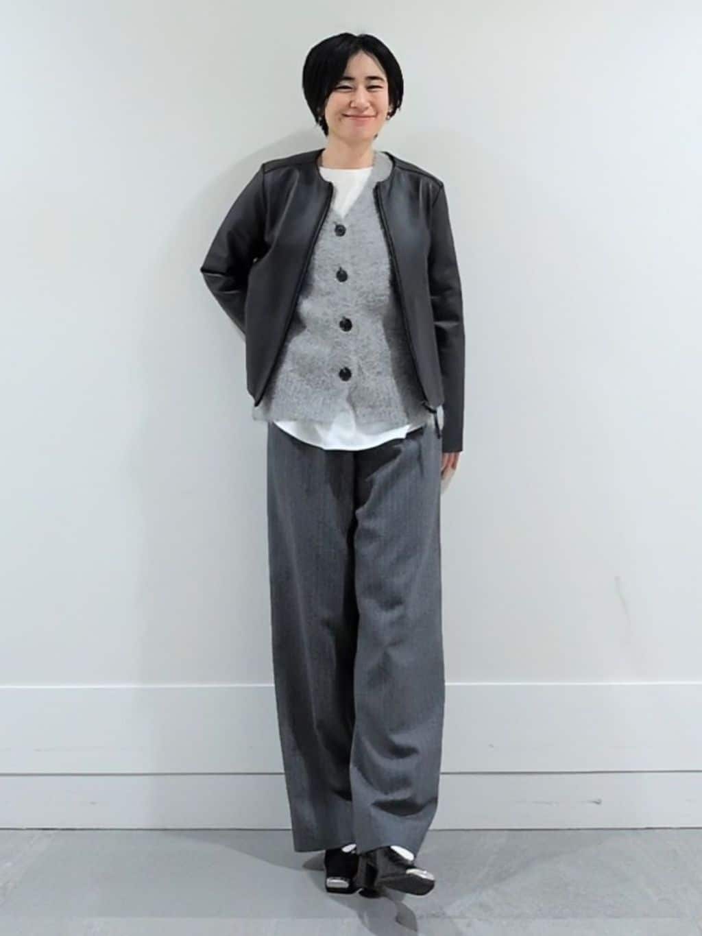 ミズタさんの「UNTITLED｜【着丈短め/柔らかな質感】ラムレザージャケット」を使ったコーディネート