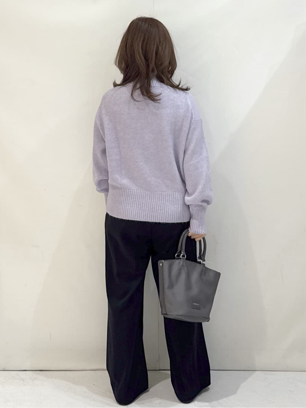 やすさんの「OPAQUE.CLIP｜選べる2丈 ハイネックカラーミックスラメニット【洗濯機OK】」を使ったコーディネート