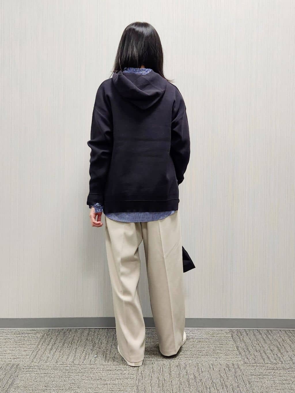 naraさんの「Dessin｜【洗える／体型カバー】ちょうどいいニットパーカ」を使ったコーディネート