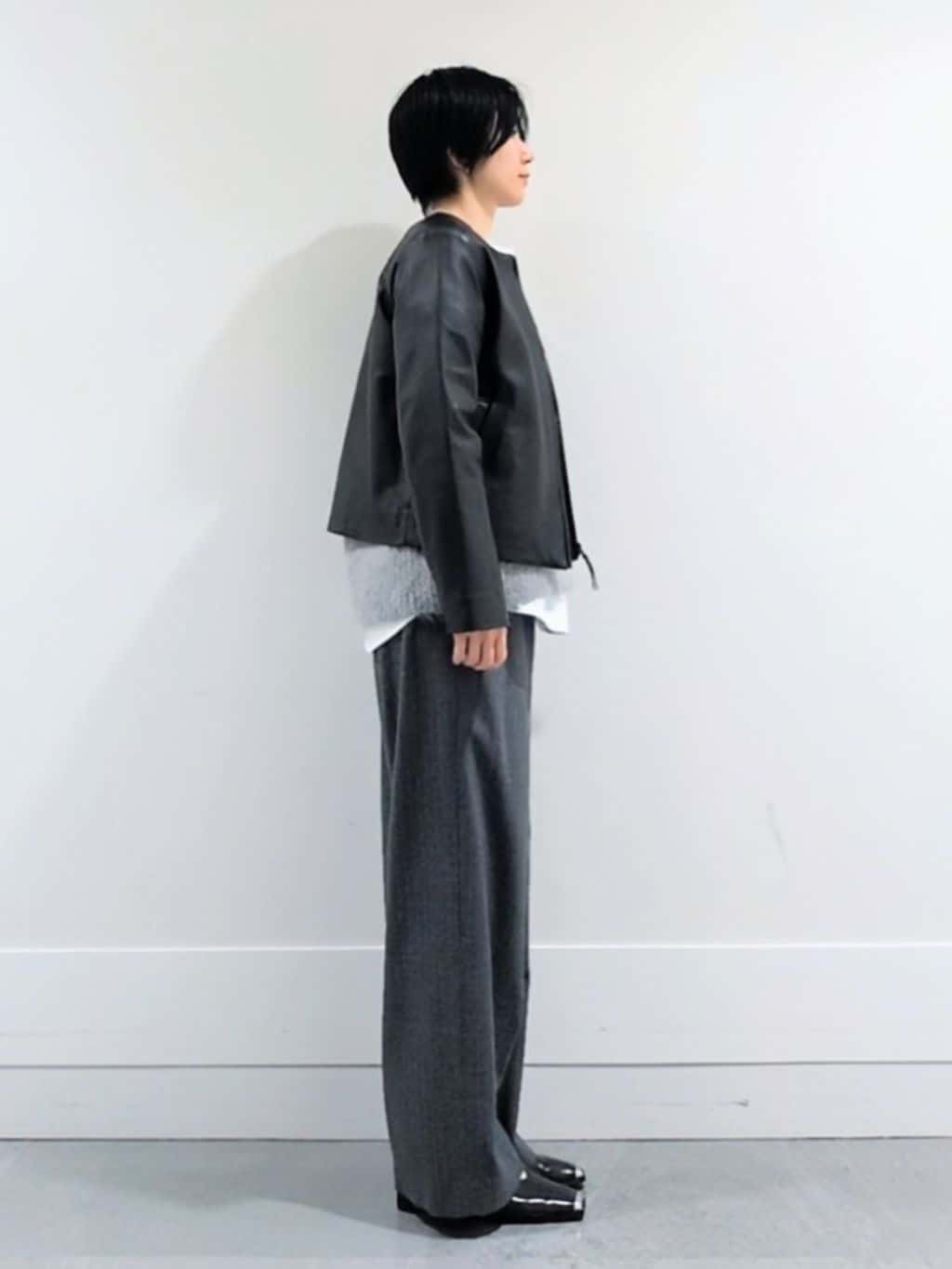 ミズタさんの「UNTITLED｜【着丈短め/柔らかな質感】ラムレザージャケット」を使ったコーディネート