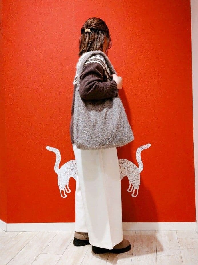 みぃーこさんの「SHOO･LA･RUE｜【洗濯機可/S-LL】配色が大人かわいい　フェアアイル柄求心ニット」を使ったコーディネート