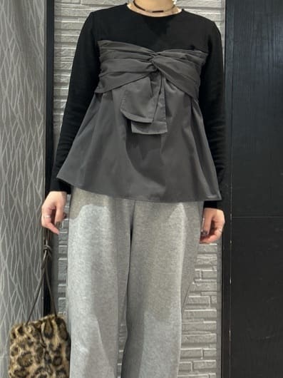 ga_riさんの「THE SHOP TK｜布帛切替カットソー」を使ったコーディネート