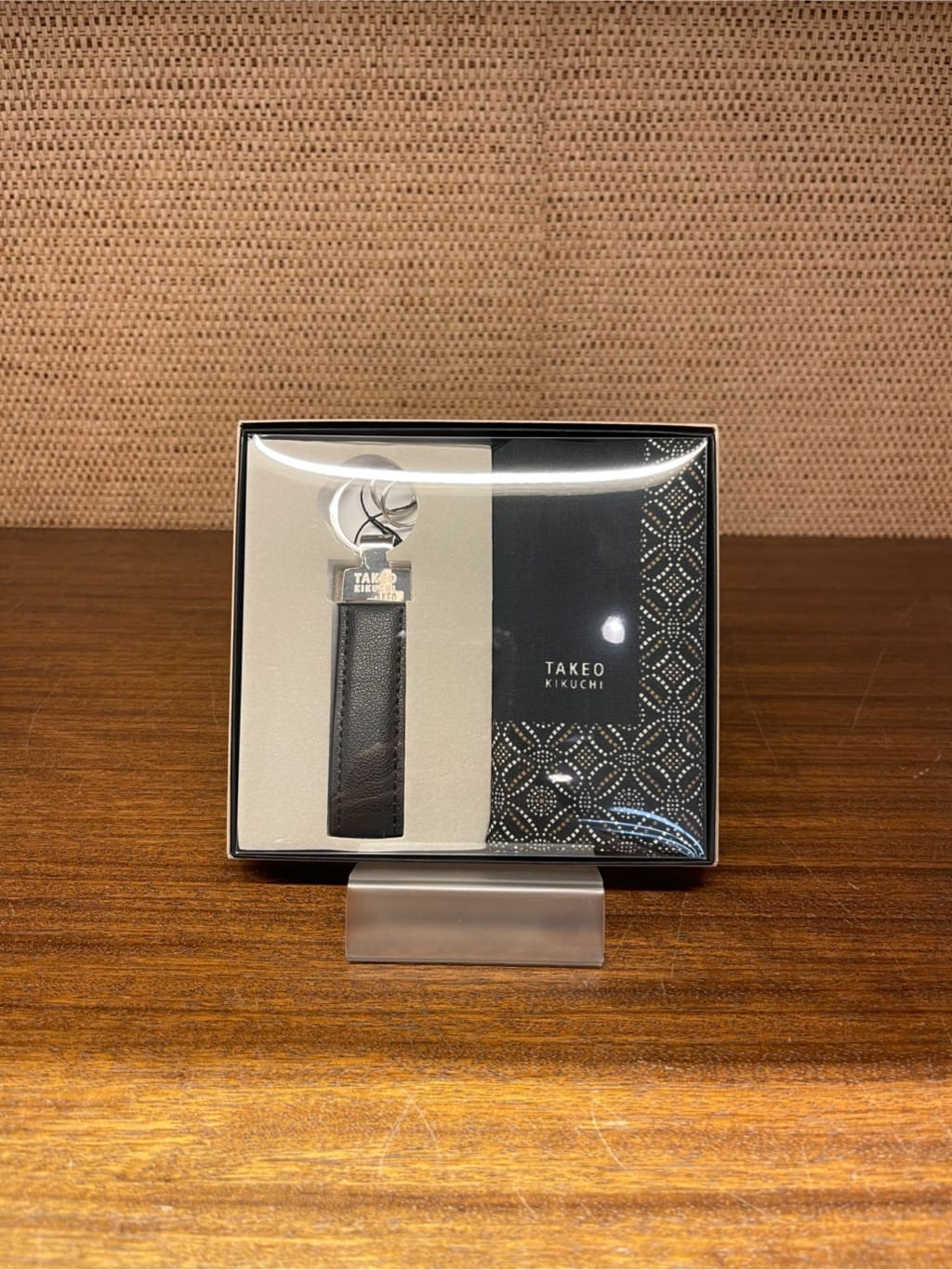 iwさんの「TAKEO KIKUCHI｜ハンカチキーホルダーセット」を使ったコーディネート