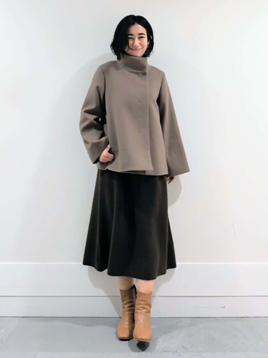 ミズタさんの「UNTITLED｜【着回しが効く／オンオフアウター】ウールショートコート」を使ったコーディネート