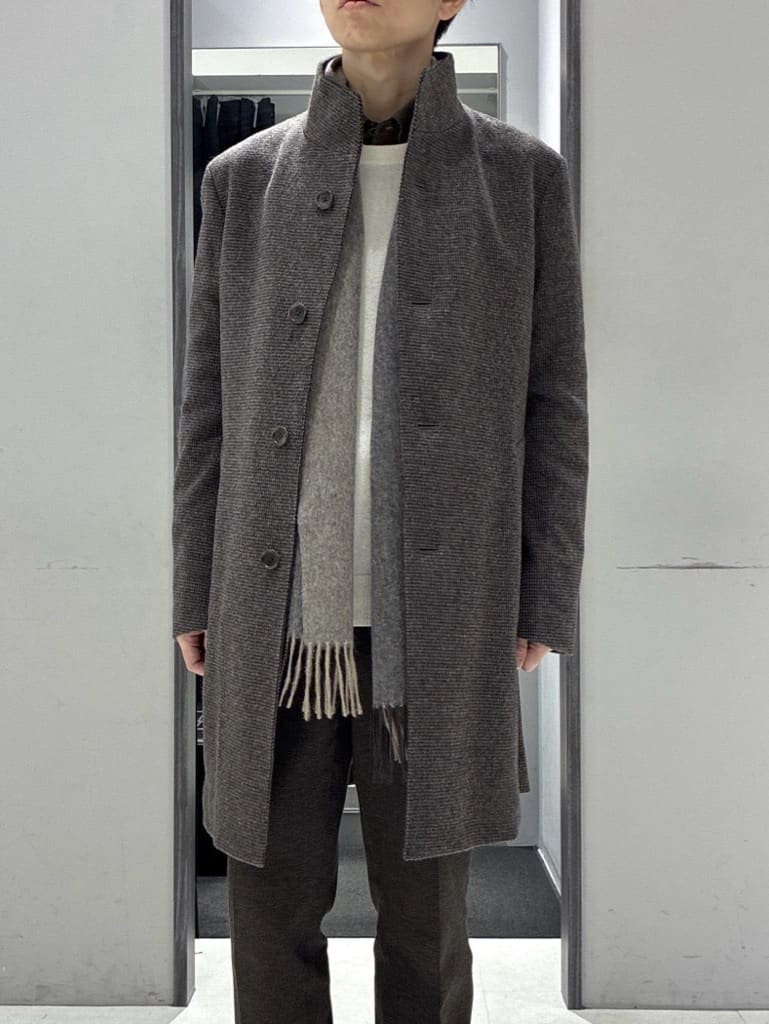 わいずみさんの「TAKEO KIKUCHI｜カシミヤブレンド ビーバー調ピンヘッドスタンドカラーコート」を使ったコーディネート