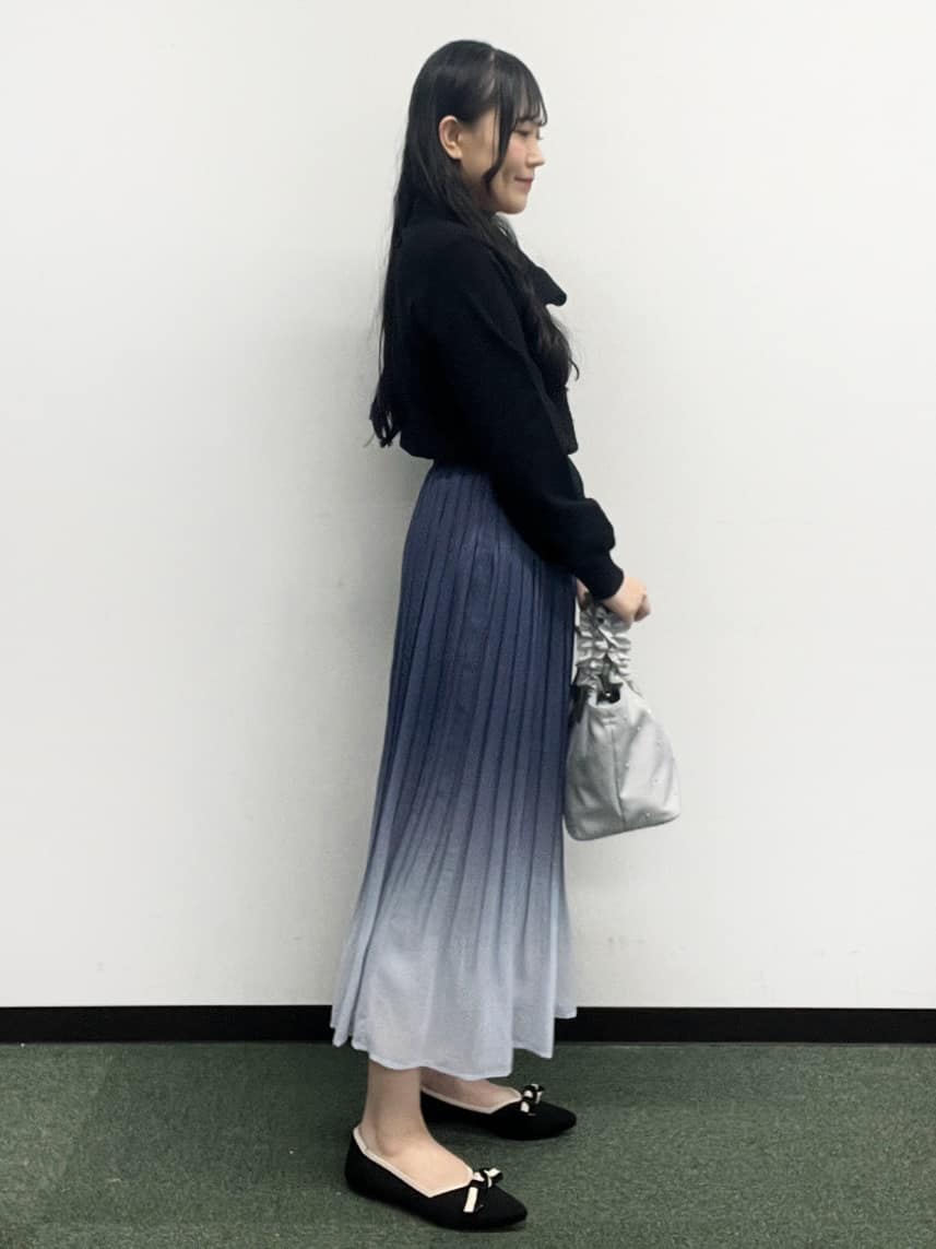 Hitomiさんの「index｜モックネックボクシーラメニット【洗濯機OK】《7col》」を使ったコーディネート