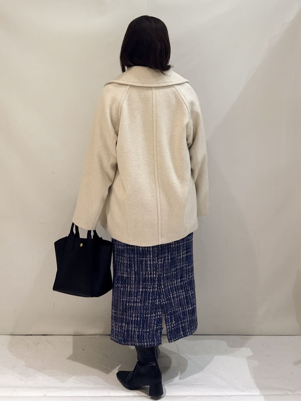 nakkoさんの「OPAQUE.CLIP｜カシミヤブレンドウールミドルピーコート」を使ったコーディネート