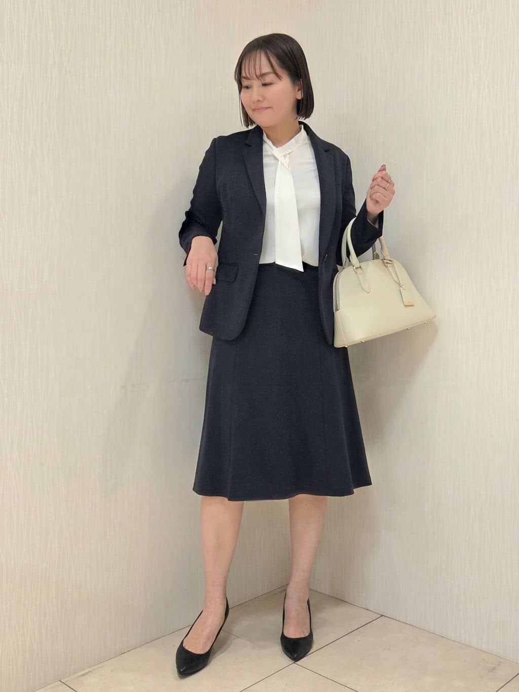 naokoさんの「UNTITLED｜【洗えるスーツ／ストレッチ】ウール混ジャージ テーラードジャケット」を使ったコーディネート