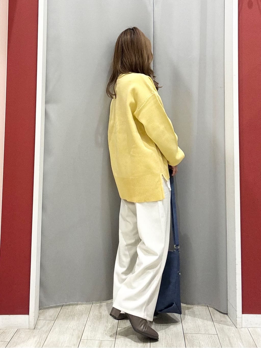 shioさんの「SHOO･LA･RUE｜【高レビュー/洗濯機可/S-LL】さらに軽くなった スポンディッシュ裾フェイクトップス」を使ったコーディネート