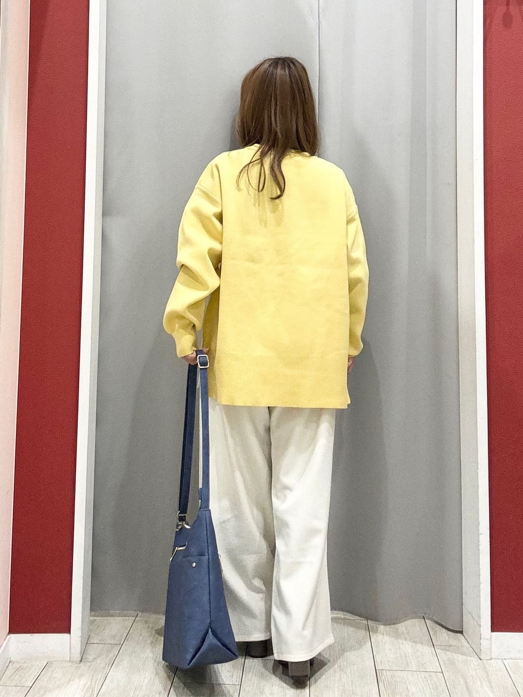shioさんの「SHOO･LA･RUE｜【高レビュー/洗濯機可/S-LL】さらに軽くなった スポンディッシュ裾フェイクトップス」を使ったコーディネート