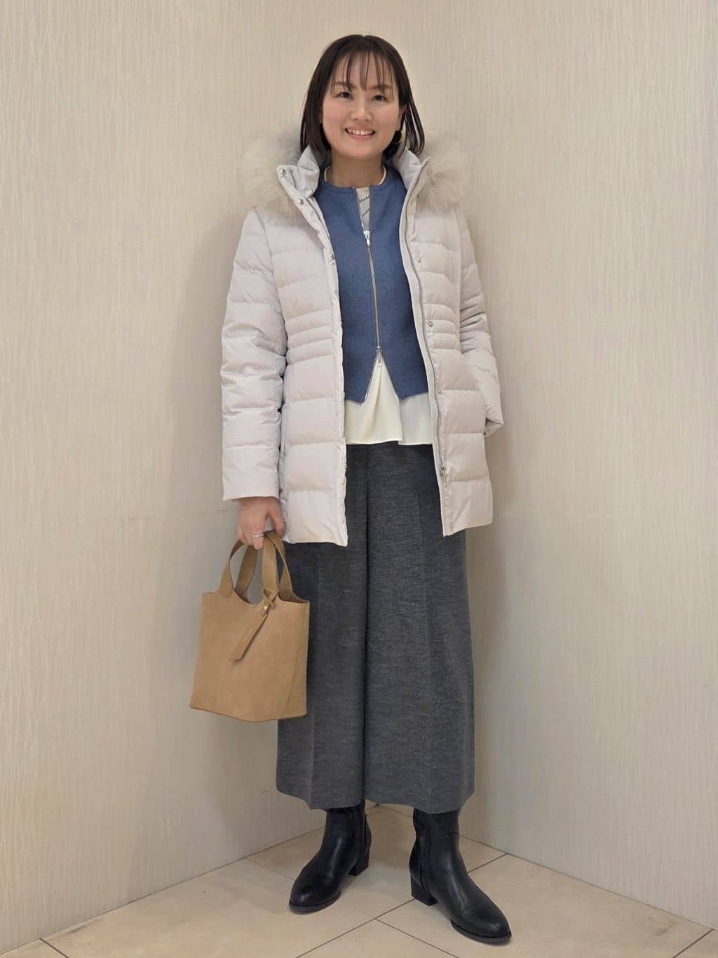 naokoさんの「UNTITLED｜【はっ水機能/フード取り外し可】ミディダウンコート」を使ったコーディネート