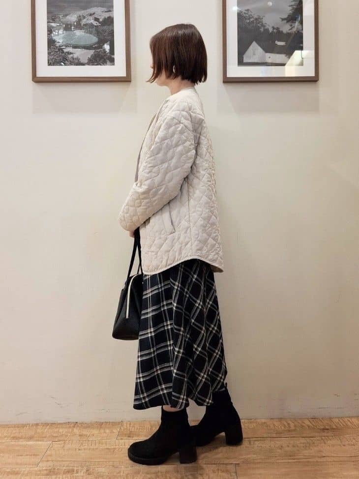 まあるさんの「SHOO･LA･RUE｜【S-LL】立体感が際立つ モールチェックフレアスカート」を使ったコーディネート