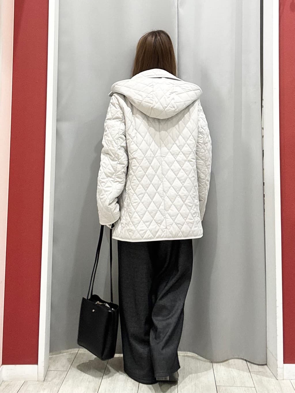shioさんの「SHOO･LA･RUE｜【高レビュー】デニム見え 裏起毛ワイドパンツ」を使ったコーディネート