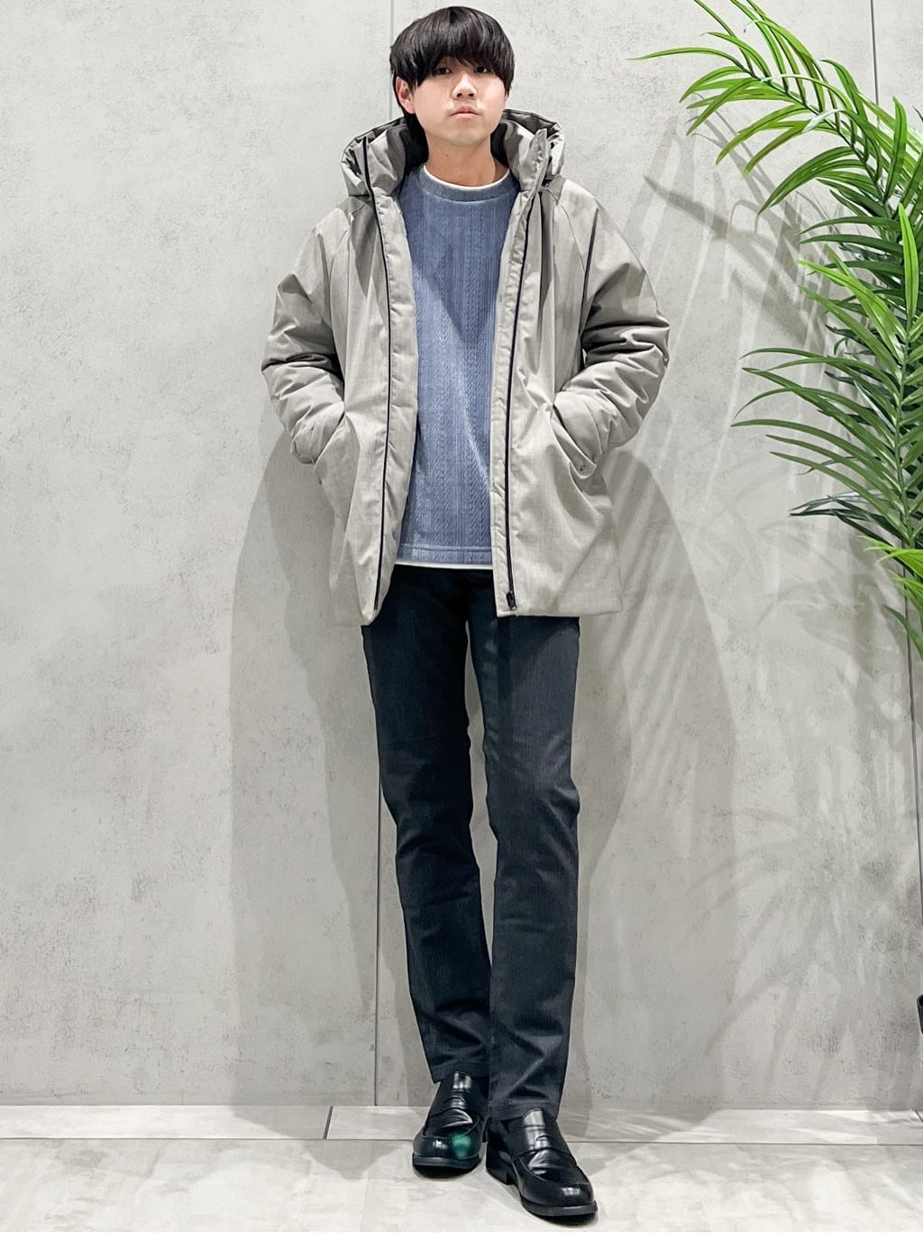 SHI-MAさんの「THE SHOP TK｜【軽くて、暖かい】SORONA／ソロナ 中綿ブルゾン 防風/軽量/洗濯機OK/フード脱着可」を使ったコーディネート