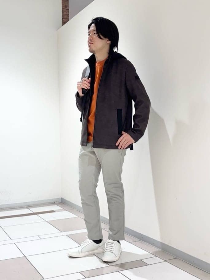 及川さんの「TAKEO KIKUCHI｜【JUST ONE LAYER】ダウンファブリック ジップアップ フード ブルゾン」を使ったコーディネート