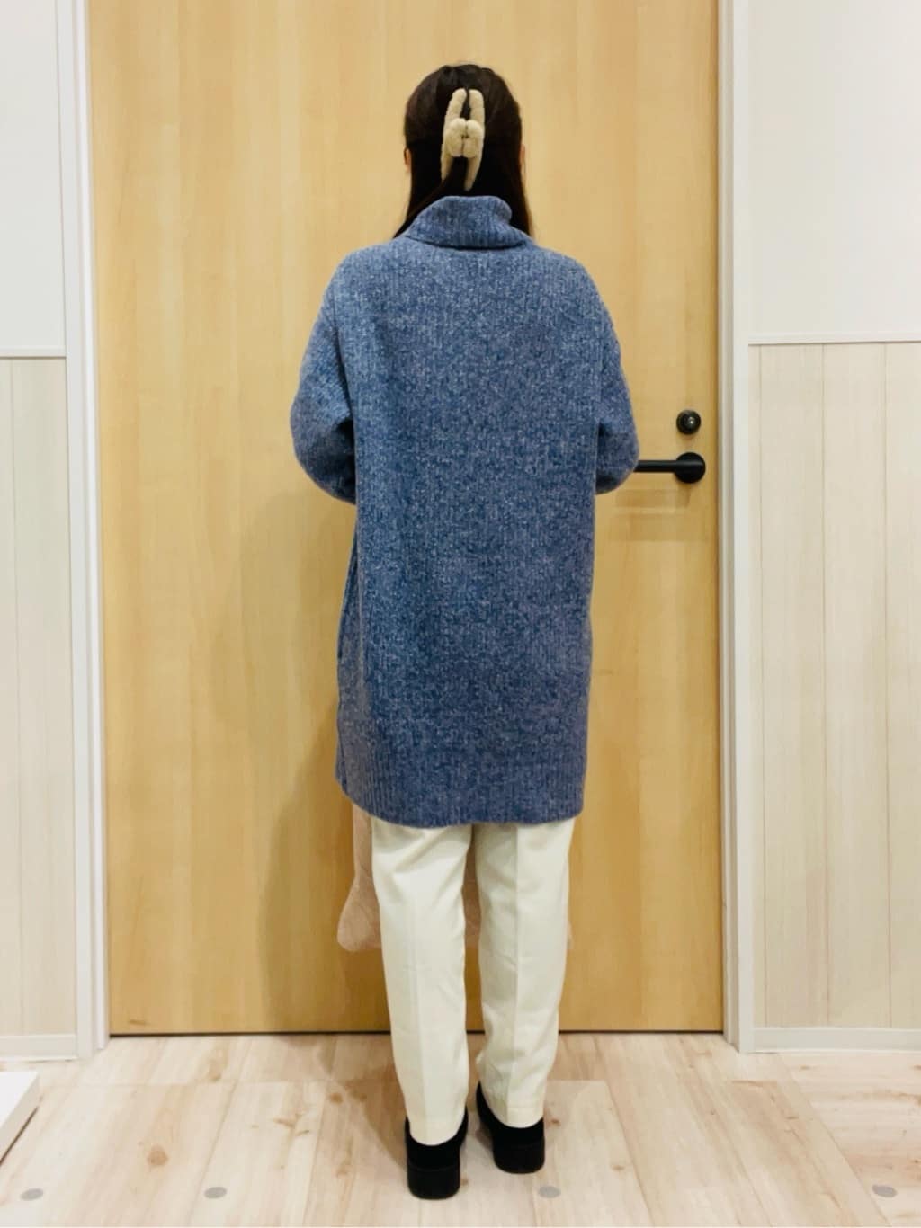minamiさんの「SHOO･LA･RUE｜【洗濯機可/S-LL/体型カバー】女性らしい美シルエット チュニックニットワンピース」を使ったコーディネート