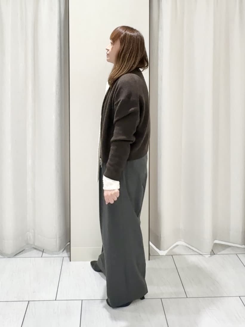 ʏᴜᴋɪᴋᴏさんの「UNTITLED｜【ゆったりサイズ／着丈短め】ジップニットカーディガン」を使ったコーディネート