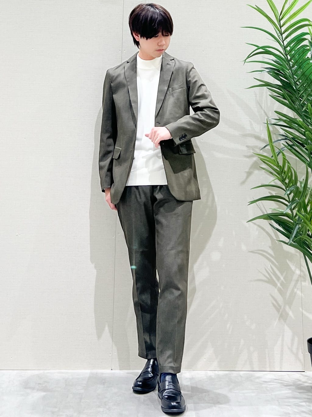 SHI-MAさんの「THE SHOP TK｜ライトエバーデニム ジャケット 洗濯機OK/ストレッチ/セットアップ可」を使ったコーディネート