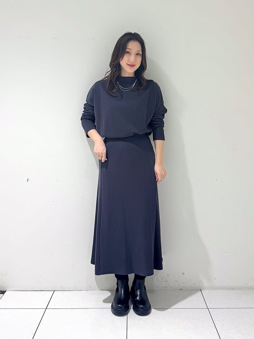 そんさんの「INDIVI｜【SETUP可能／洗える／UVケア】ライトジャージ ボトルネックトップス」を使ったコーディネート