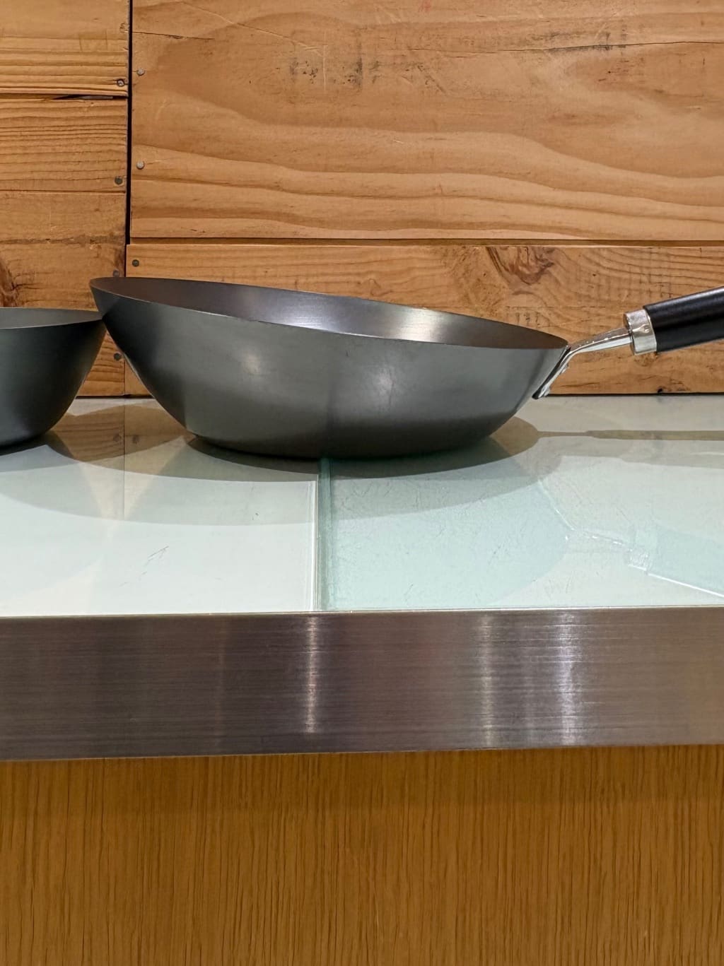 MOLさんの「212 KITCHEN STORE｜KIMURA no TETSU FRYING PAN（キムラノテツフライパン）27cm」を使ったコーディネート