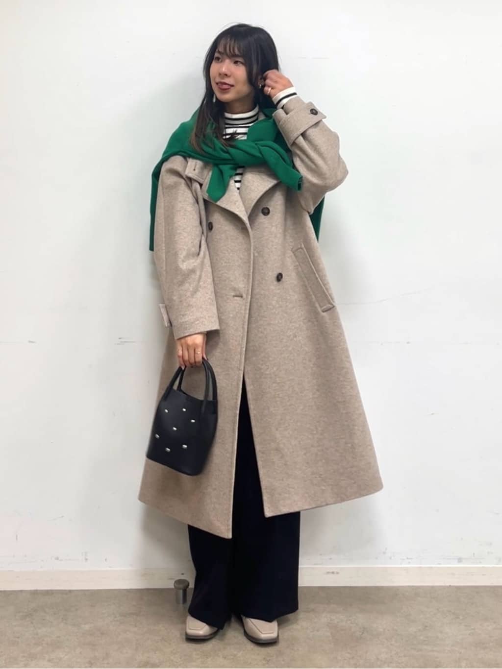 cotaniさんの「SHOO･LA･RUE｜【洗える/毛玉レス】表面がきれいなVネックカーディガン」を使ったコーディネート