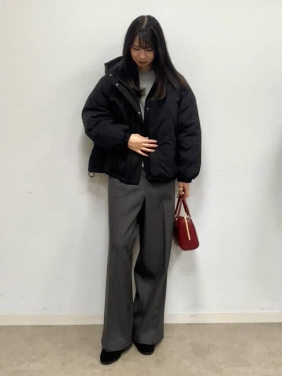 cotaniさんの「SHOO･LA･RUE｜【撥水/あったか】たっぷり着られる 中綿モンスターショートコート」を使ったコーディネート