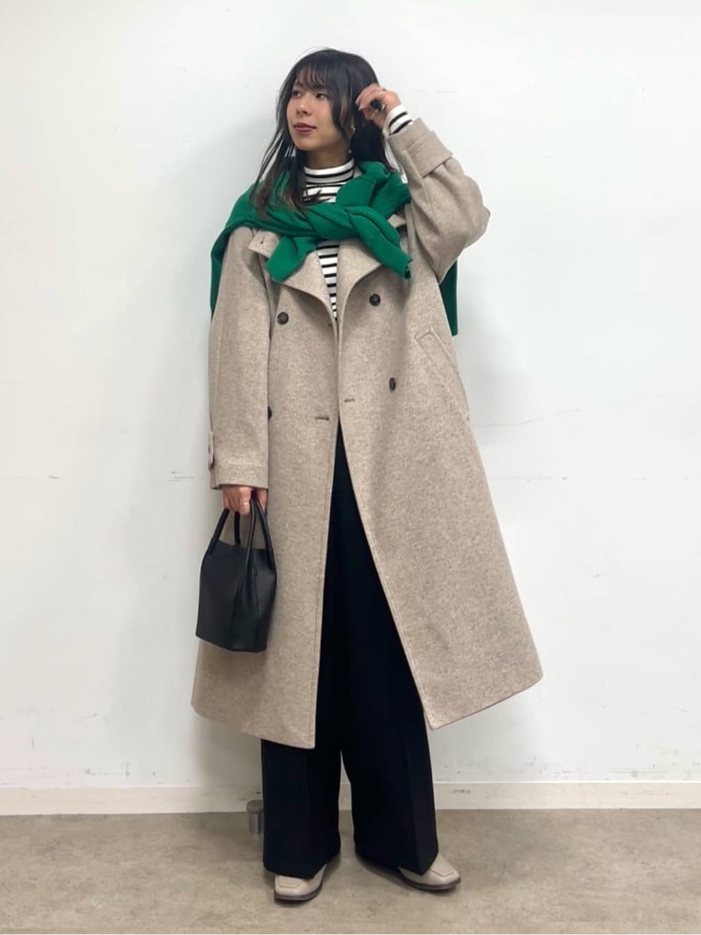 cotaniさんの「SHOO･LA･RUE｜【洗える/毛玉レス】表面がきれいなVネックカーディガン」を使ったコーディネート