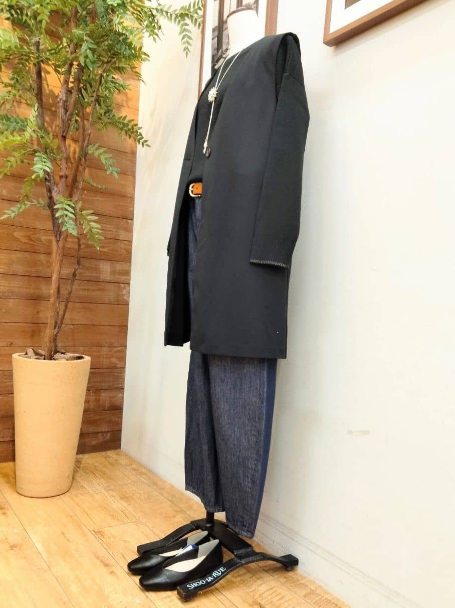 うっちーさんの「SHOO･LA･RUE｜【洗濯機可/セットアップ可/S-3L】きちんと楽に。カットジョーゼット ロングジレ」を使ったコーディネート